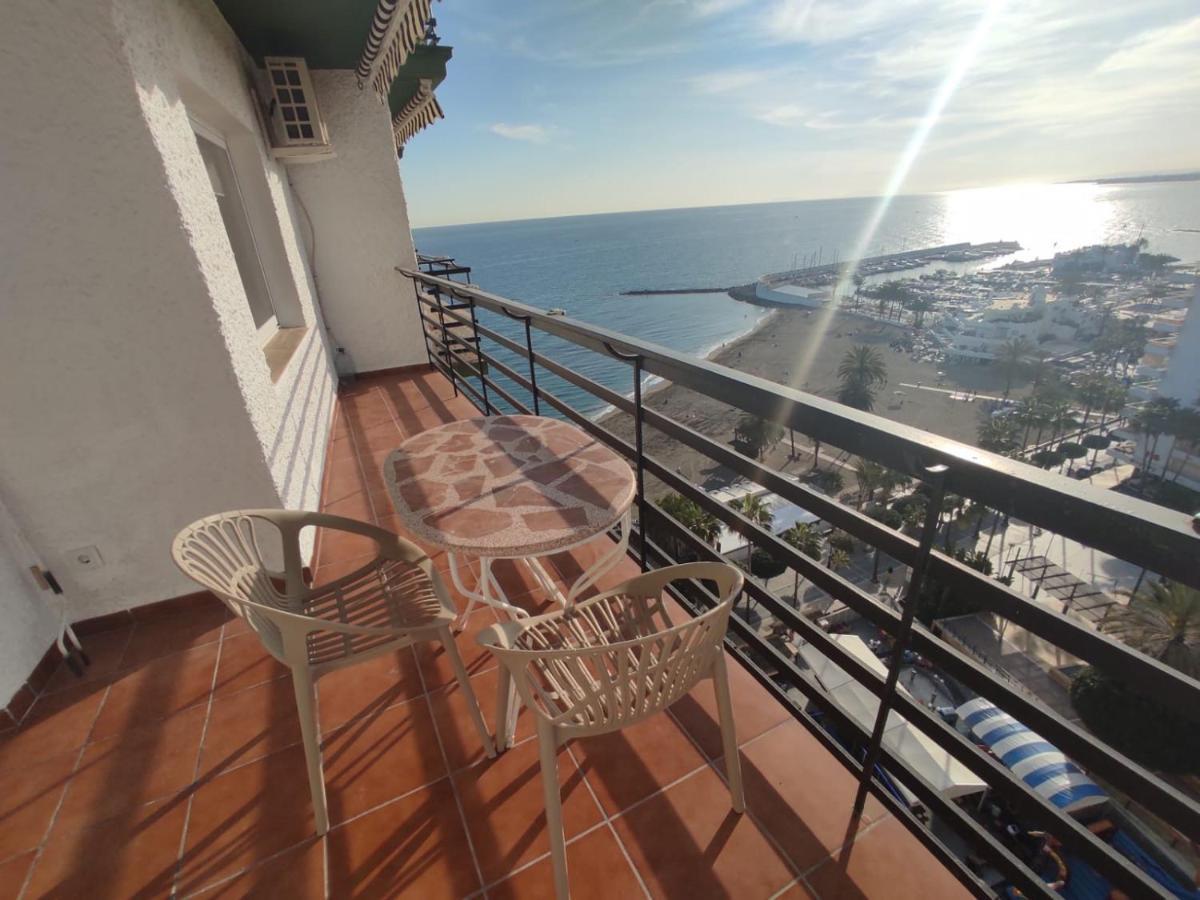 En Primera Línea De Playa Apartamento